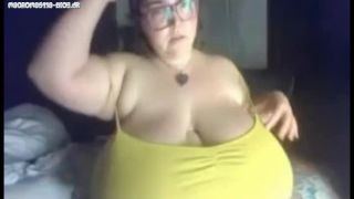Lis – webcam – insane humongous macromastia bigtits -8