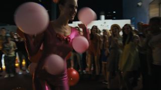 India Menuez, Grace Van Patten, etc - Under the Silver Lake (2018) HD 1080p - (Celebrity porn)-0