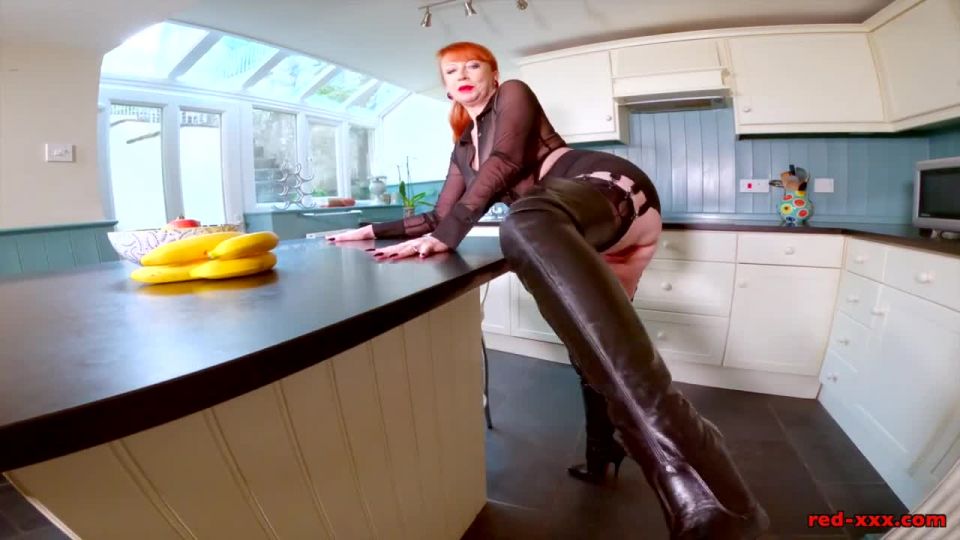 Red XXX - Cum into My Kitchen!