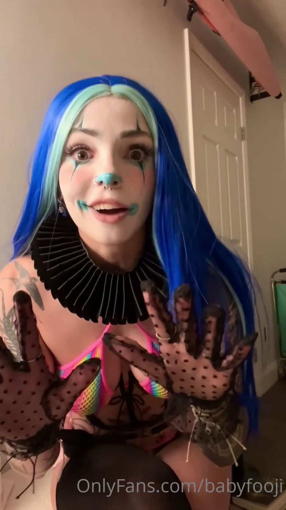 BabyFooji - Clown GF.