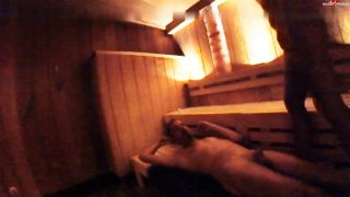 [K2S.CLUB] HornyRoxy - Nasse Sauerei in der öffentlichen Sauna - HD 720P-4