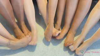 Summer Fax_Group-20251016-OT-fuw9SYPtTY-mp4_4k -0