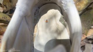 The Unstoppable Giantess Carolina Rise Of The Giantess (Fetish porn)-3