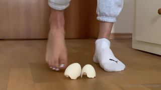 xxx clip 8 adestoex 21-05-2020 Had some eggs for breakfast can you handle the crunch, crazy foot fetish on feet porn -0