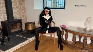 LatexLolaNoir - Latex nun Squirting in the Church.-3