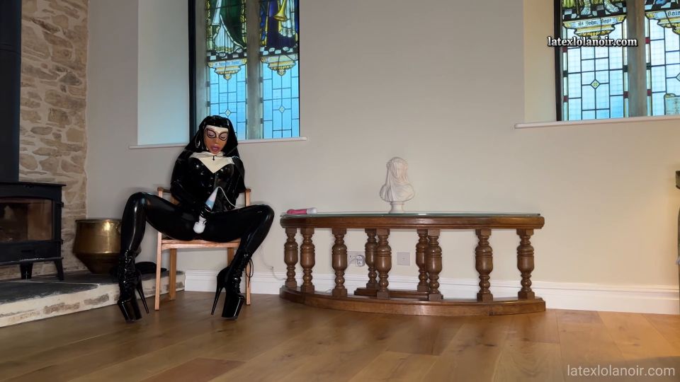 LatexLolaNoir - Latex nun Squirting in the Church.