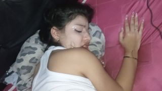 Onlyfans - Mi HERMANASTRA Llego De Vacaciones a Mi CASA y Ella No Sabe La SORPRESA De Que Se Va a FOLLAR Mckencie12 - Oral-5