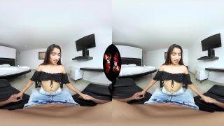 She is Living la Vida Loca – Anna Poco - virtual reality - 3d porn -0