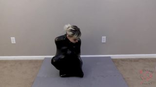 Lola vs. Her Latex Ball Download New Porn Video Fast Mode...-4