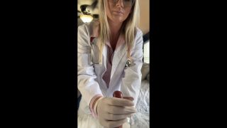 LauranVickers - Dr Mommy.-2