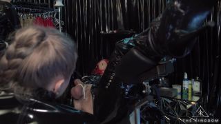 online adult video 18 Kates-palace – Eine Gummipuppe zum Anschaffen Part 1-2 on fetish porn femdom models-2