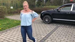 devil-sophie - Den traurigen Fußballer am Stadion in Jeans Arsch abgeb ...-9