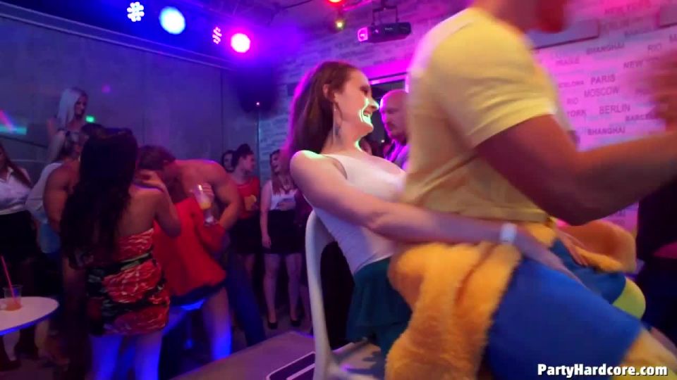 Party Hardcore Gone Crazy Vol 30 Part 1 (Amateur porn)