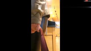 Nylonwife - Leggings Spermawalk Heimlich vom Raststätten Mitarbieter vollgewixt 720P - Amateur-2