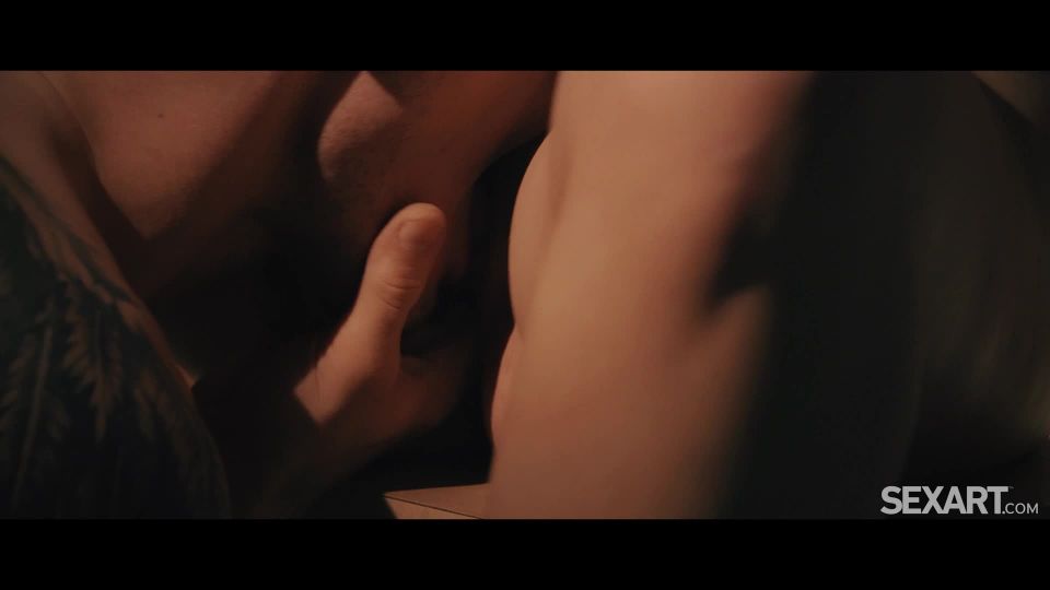 Nessie Blue - Passion Sex In Shower Full HD