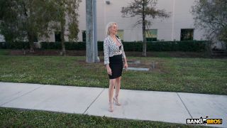 Exciting Nights in Sexy Lingerie: Tempting Fun Await-1