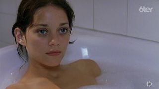 Marion Cotillard - Une femme piegee (2001) HD 1080p - (Celebrity porn)-1