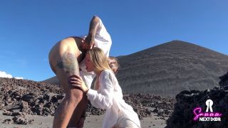 Hot Couples Night Time Adventures You Must Experience Now-3