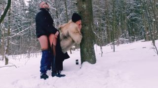 Winter Woods Romance: Crazyfamily1970 [HD] Amateur MDH 2025-9