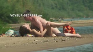 Voyeur caught sex on beach-9