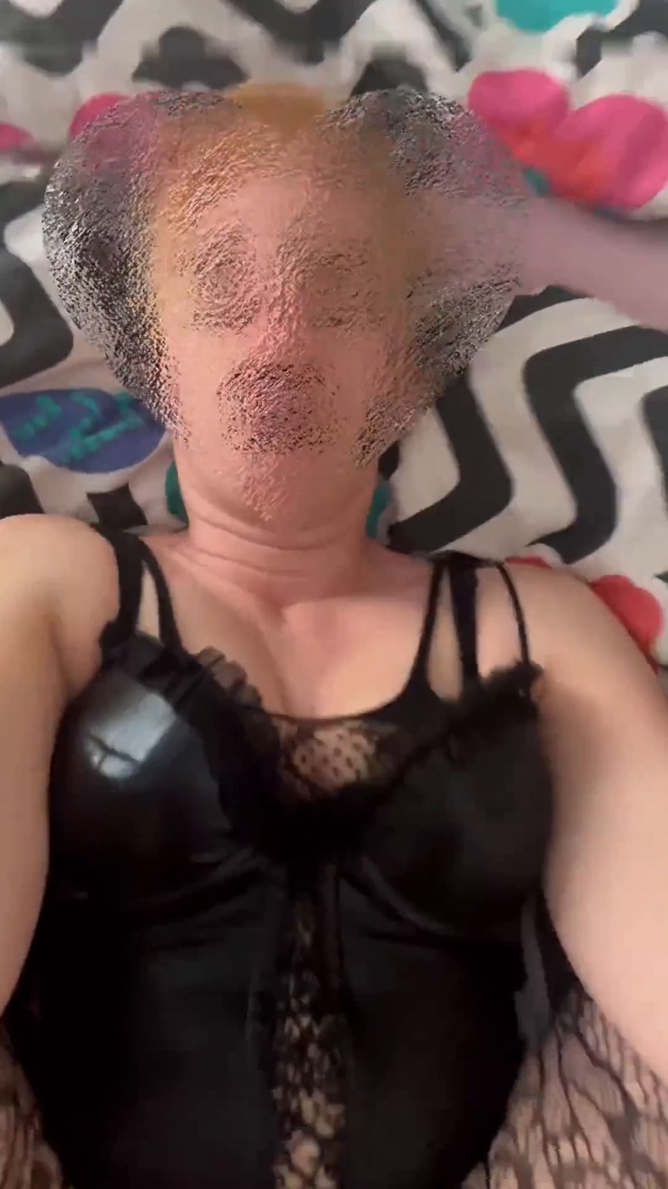 [K2S.CLUB] SashMash - Ehefrau in einem schwarzen korsett und körperstrümpfen wird gefickt - FullHD 1080P