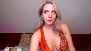 15 Sneezes From One Sniff Sneezegoddess (Femdom porn)-9