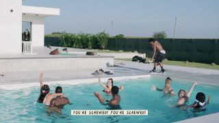 Beatrice Barichella, Jordan Kristine Seamon, Francesca Scorsese, Lisa Lazzaro, Vittoria Bottin - We Are Who We Are s01e04 (2020) HD 1080p - (Celebrity porn)-0