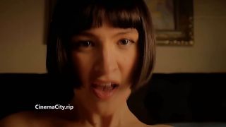 Margaret Qualley & Aubrey Plaza Tease in 'Honey Don't!' 2025 Must-See!-9