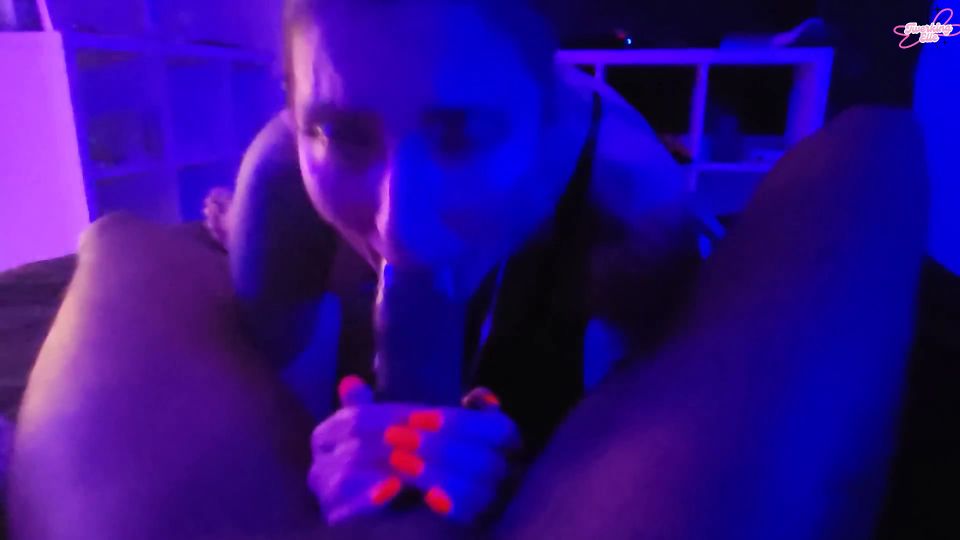 Elle gets 2 creampies in one sitting Kriskxxx (Interracial sex porn)