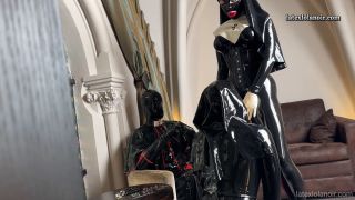 LatexLolaNoir - Sucking for Salvation.-8