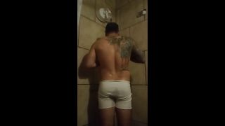 En La Ducha Bare in the Mist" –-2