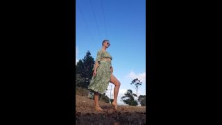 Ellie Zena () Elliezena - who loves pantiless cartwheels i know i do 01-10-2018-2