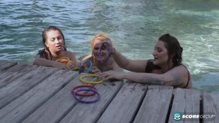 Daria, Erin Star & Helen Star - Big Boobs Underwater - Big Tits-9