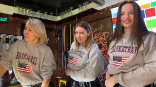  Omkey App Slut Teases Her Goods Casually in Public Video fetish-2