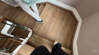 [K2S.CLUB] TheTemptingTwosome - Wohnungsbesichtigung eskaliert Teil 2 - Schwanz des Vermieter... - FullHD 1080P-1