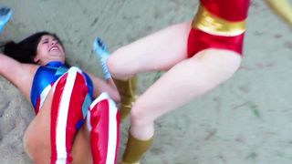 Dragon Lair Cap vs Flash - catfight - lesbian girls black girl femdom-5