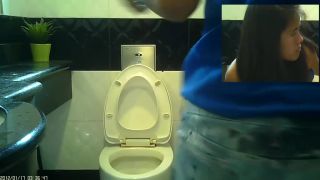 Voyeur in Public Toilet - hz 21580 - public - voyeur -0