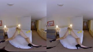 JimmyDraws SLR JimmyDraws Axa Jay, British Girl wants you to play with her Feet! original 8433 LR 180 -3