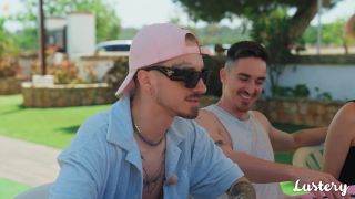 6262 Ninas Sloppy Fmm Blowjobs And A Lesbian Foursome Fantasy...-2