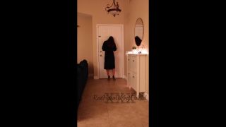free xxx video 4 Wife flashes pizza guy – RHWofFinland - flashing - voyeur -1