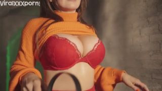 Cosplay Jessica Nigri Teases As Naughty Velma In Must See  Video Jessica Nigri-4