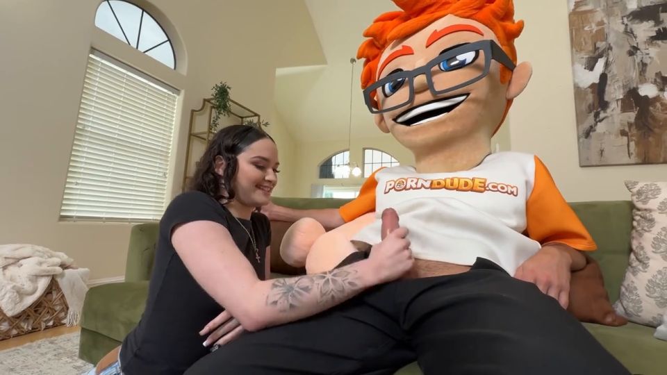 Remi Raw - I Spank Remi Raw’s Ass and Stuff Her Mouth with Cumshots!