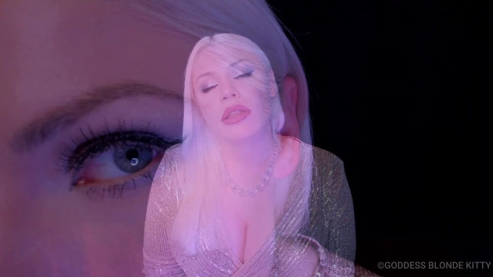 Goddess Blonde Kitty - A Meeting of Minds