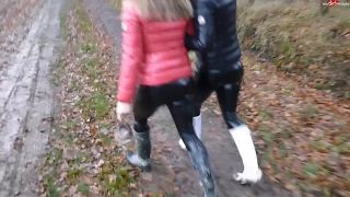 My Dirty Hobby - Shinylady2015 - 2 Girls - Sneaker werden erledigt In Gummistiefeln spielen wir Fus... - Amateur-1