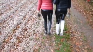 My Dirty Hobby - Shinylady2015 - 2 Girls - Sneaker werden erledigt In Gummistiefeln spielen wir Fus... - Amateur-2