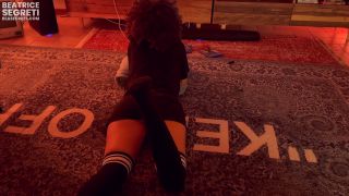 Beatrice Segreti MASTURBATION WHILE PLAYING WITH PLAYSTATION -alex Gets Excited as she looks at me and Start Touching 1080p-1