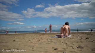 Blowjob porn Eve Sweet Gets Naked By The Beach Eve Sweet-2