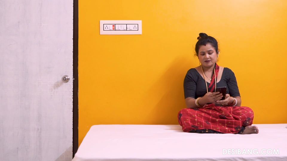 [DesiBang] Desi Bhabhi Fucked [12.02.24] [1080p]