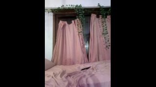 Webcam Model xlalitaxxxs: Hot Poses & Intimate Strokes Show-1