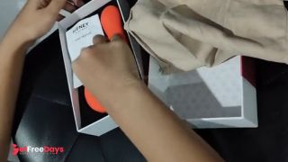 [GetFreeDays.com] MissFoxyph -  Honeyplaybox Unboxing  Hot Stepsister Enjoy her 1st Sex Toy Vibrator until cum Adult Leak July 2023-0